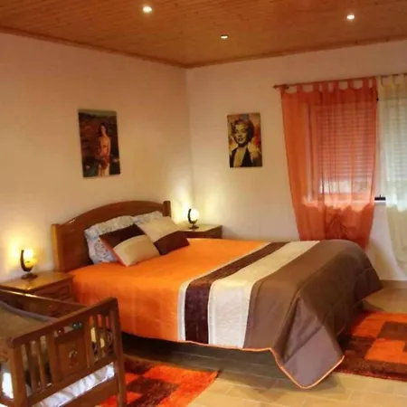 Vakantiehuis Retiro Na Natureza Casa Com Piscina