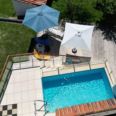 Retiro Na Natureza Casa Com Piscina Vakantiehuis