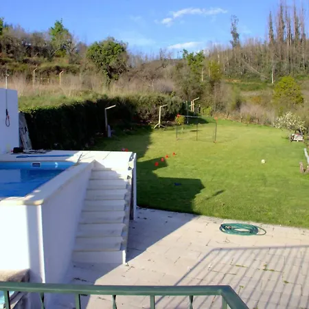 Retiro Na Natureza Casa Com Piscina Vakantiehuis Digueifel